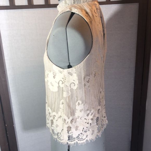 Urban Outfitters Kimchi Blue Tilly Mock Neck Ivory Lace Top NWT Size Large - Picture 7 of 13